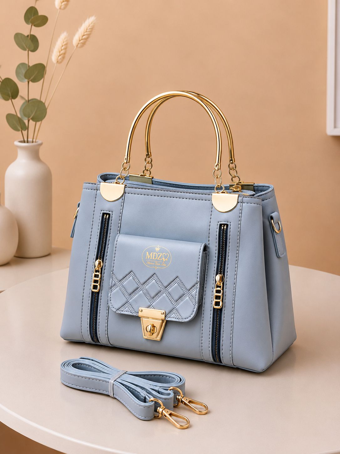 Elegant Quilted Women’s Handbag with Gold-Tone Hardware – Versatile Crossbody & Top Handle Purse